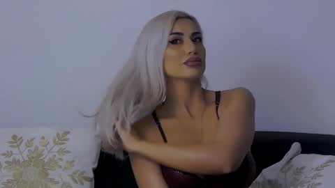 Snapshot of bethierusse chatting on 20, 12, 2025 bethierusse online show from 20, 12, 2025