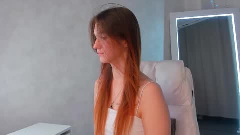 Snapshot of betty_nicolsson chatting on 5, 10, 2025 Eva online show from 5, 10, 2025
