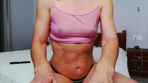 Snapshot of betty_sw chatting on 3, 11, 2025 betty_sw online show from 3, 11, 2025