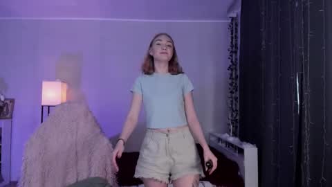 Snapshot of betty_witchy chatting on 30, 10, 2025 Dory make me happier online show from 30, 10, 2025