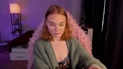 Snapshot of betty_witchy chatting on 12, 11, 2025 Dory make me happier online show from 12, 11, 2025