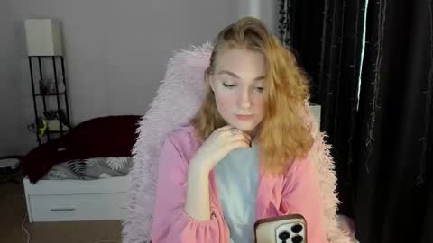 Snapshot of betty_witchy chatting on 1, 12, 2025 Dory make me happier online show from 1, 12, 2025