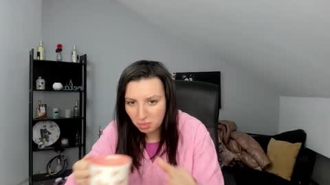 bettyjamess online show from 28, 11, 2025