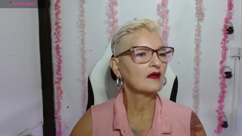 Snapshot of bety_cum3 chatting on 3, 7, 2026 bibiana online show from 3, 7, 2026