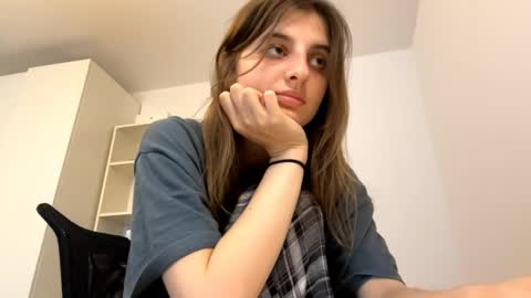 Snapshot of beulahweikert chatting on 25, 5, 2026 Lina online show from 25, 5, 2026