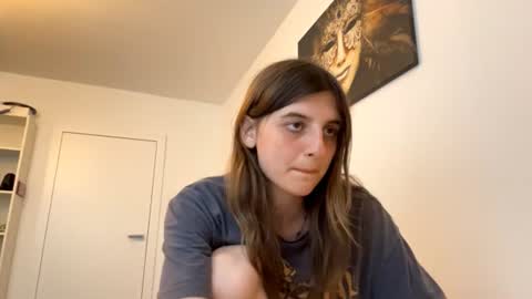 Lina online show from 4, 7, 2026
