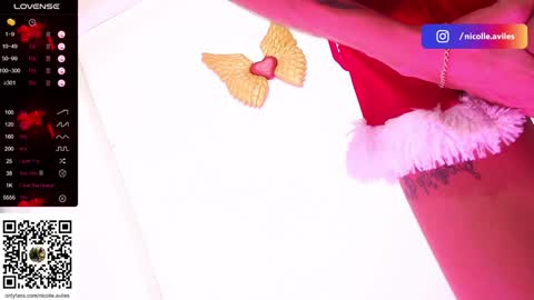 Snapshot of beuty_goddes777 chatting on 14, 12, 2024 Nicolle Aviles online show from 14, 12, 2024