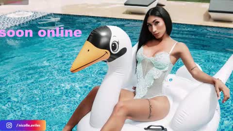 Snapshot of beuty_goddes777 chatting on 15, 9, 2025 Nicolle Aviles online show from 15, 9, 2025