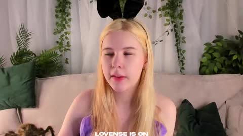 Eliz online show from 26, 10, 2025