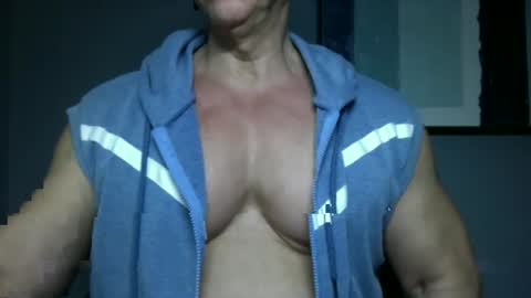BGDKMUSCLEGUY - SELECTED BY CHATURBATE AS A TOP BROADCASTER FOR 2023 online show from 21, 1, 2025