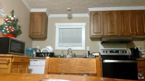 Snapshot of bharvey767097 chatting on 3, 12, 2025 bharvey767097 online show from 3, 12, 2025