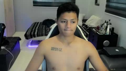 bhillrhey121103 online show from 7, 2, 2026