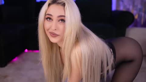 Snapshot of bia_kristal chatting on 11, 10, 2025 Biia online show from 11, 10, 2025