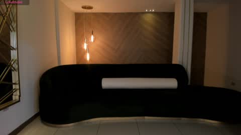 Bianca Pierce online show from 8, 2, 2025