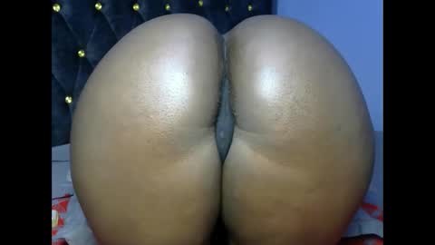 Snapshot of big_black_bootyy chatting on 16, 10, 2025 bbw online show from 16, 10, 2025