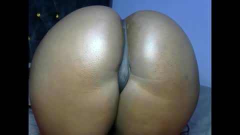 Snapshot of big_black_bootyy chatting on 27, 10, 2025 bbw online show from 27, 10, 2025