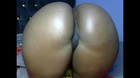 Snapshot of big_black_bootyy chatting on 29, 10, 2025 bbw online show from 29, 10, 2025