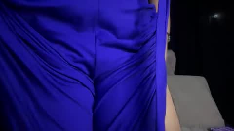 Snapshot of big_boobs_lau chatting on 10, 10, 2025 lau li online show from 10, 10, 2025