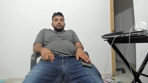 Snapshot of big_dad69 chatting on 22, 12, 2025 Tommy online show from 22, 12, 2025