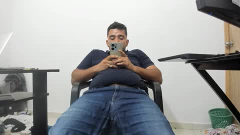 Snapshot of big_dad69 chatting on 6, 1, 2026 Tommy online show from 6, 1, 2026