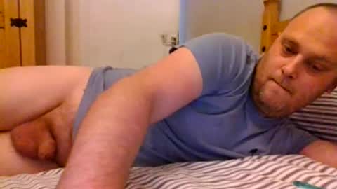 Snapshot of bigandsmall1989 chatting on 13, 1, 2025 bigandsmall1989 online show from 13, 1, 2025