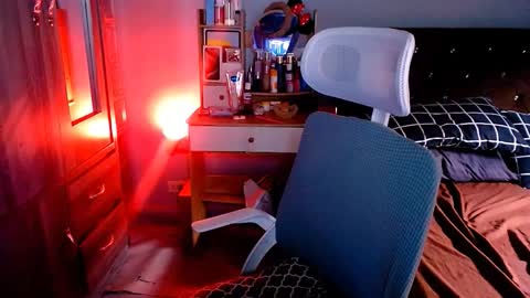 Mia online show from 23, 2, 2026