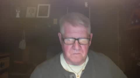 Snapshot of bigbeerdrinker1 chatting on 31, 10, 2025 bigbeerdrinker online show from 31, 10, 2025