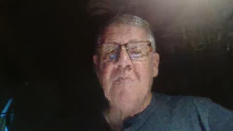 Snapshot of bigbeerdrinker1 chatting on 13, 11, 2025 bigbeerdrinker online show from 13, 11, 2025