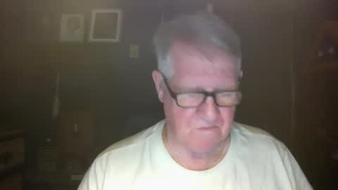 Snapshot of bigbeerdrinker1 chatting on 10, 1, 2026 bigbeerdrinker online show from 10, 1, 2026