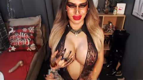 Loraine Cruz online show from 21, 2, 2025