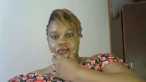 Snapshot of bigboobies_bum chatting on 10, 1, 2026 bigboobies_bum online show from 10, 1, 2026