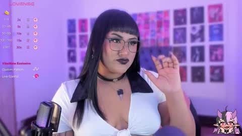 bigboobs cloe online show from 2, 10, 2025