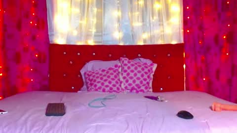 Snapshot of bigboobs_lisa chatting on 19, 11, 2025 Lissa online show from 19, 11, 2025