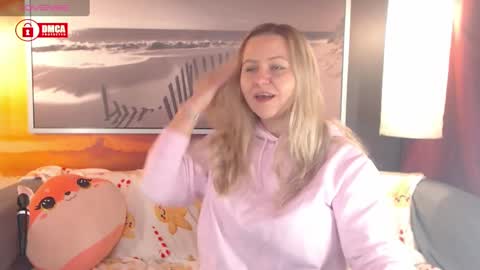 Snapshot of bigboobsarri chatting on 17, 12, 2024 BigBoobsArri online show from 17, 12, 2024