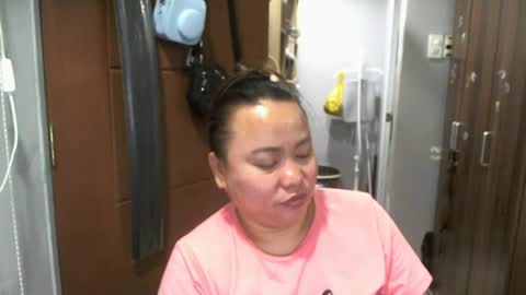 Snapshot of bigboobslyn chatting on 24, 7, 2026 bigboobslyn online show from 24, 7, 2026