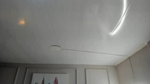   online show from 28, 9, 2025