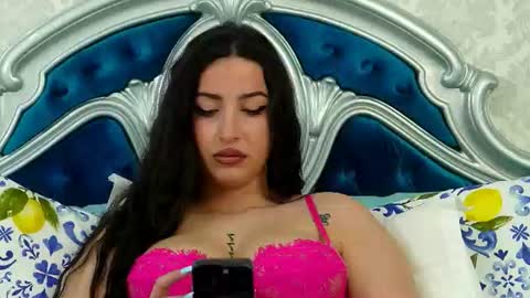 Snapshot of bigbooty_69x chatting on 17, 6, 2026 Abby online show from 17, 6, 2026