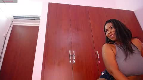 Snapshot of bigbooty_mommy chatting on 5, 3, 2025 Mia online show from 5, 3, 2025