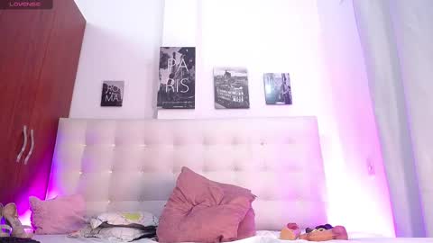 Snapshot of bigbooty_mommy chatting on 7, 3, 2025 Mia online show from 7, 3, 2025