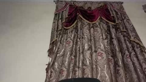 Lucy online show from 17, 12, 2025