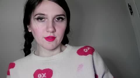 Isabella online show from 7, 2, 2025