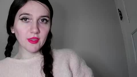 Isabella online show from 9, 2, 2025