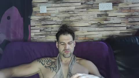 Snapshot of bigboyband chatting on 20, 12, 2024 Bigboyband online show from 20, 12, 2024