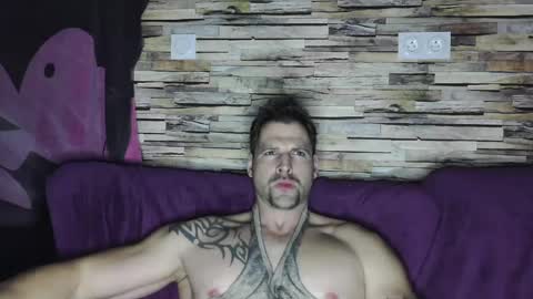 Snapshot of bigboyband chatting on 28, 2, 2025 Bigboyband online show from 28, 2, 2025