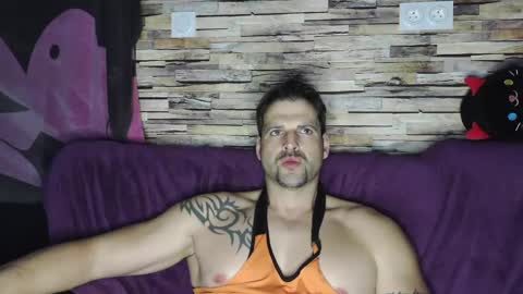 Snapshot of bigboyband chatting on 4, 3, 2025 Bigboyband online show from 4, 3, 2025