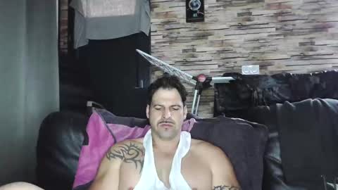 Snapshot of bigboyband chatting on 20, 12, 2025 Bigboyband online show from 20, 12, 2025