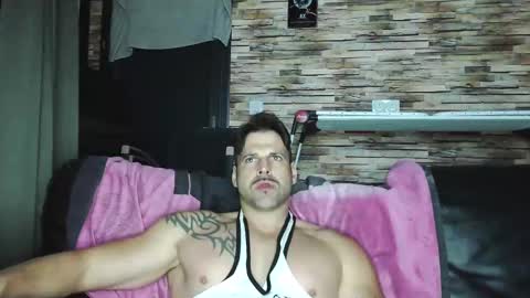 Snapshot of bigboyband chatting on 22, 12, 2025 Bigboyband online show from 22, 12, 2025