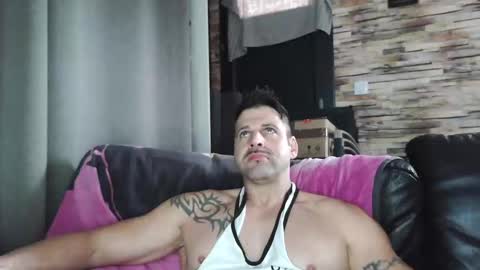 Snapshot of bigboyband chatting on 1, 2, 2026 Bigboyband online show from 1, 2, 2026