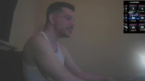 Jon - Im Straight online show from 11, 4, 2026