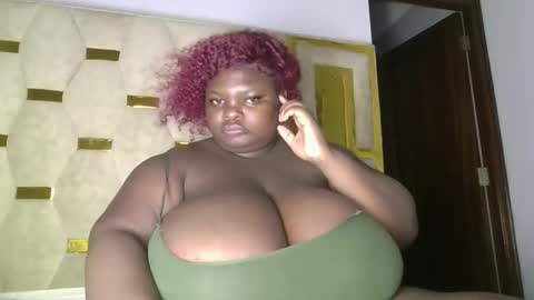 Snapshot of bigchocotities chatting on 7, 2, 2026 bigchocotities online show from 7, 2, 2026